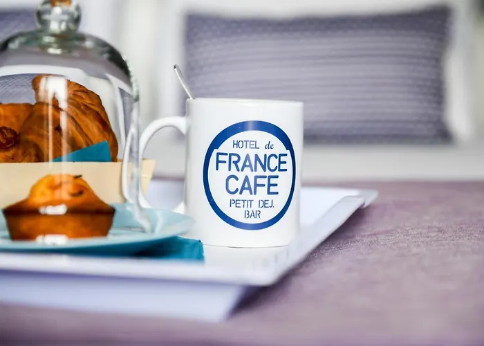 Hotell Logis De France 2*