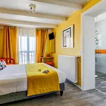 Hotel Logis De France 2*