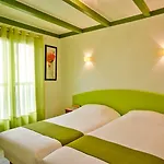 Logis De France 2*
