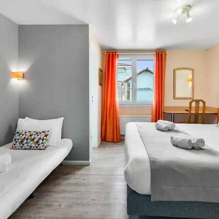 Hotel De France 2*