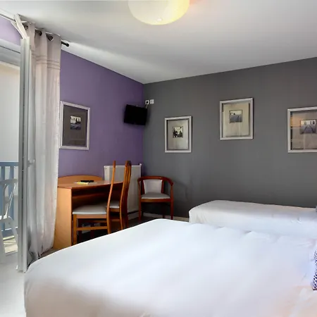 Hotel De France 2*